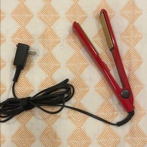 CHI Ultra 1.5” hair straightener